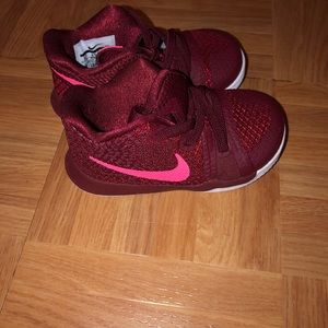 Kids gym shoes